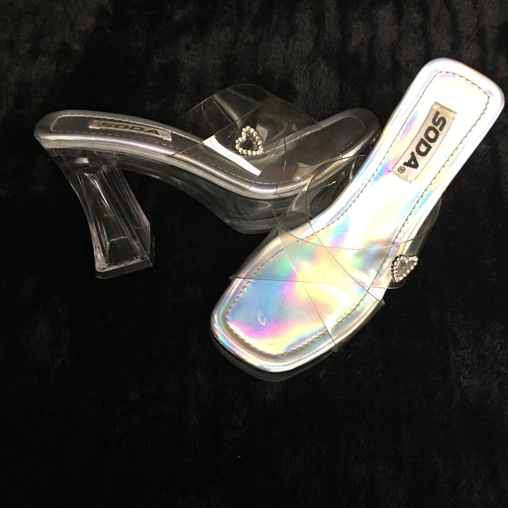 Woman’s Silver high heels